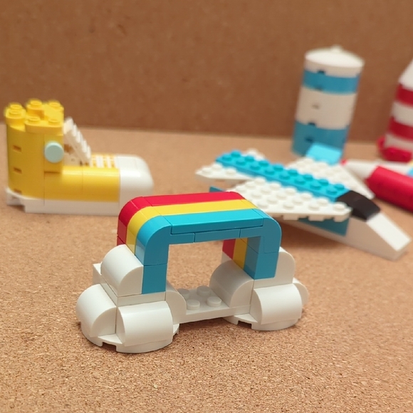 LEGO Colorful Creator  Set - Picture 6 of 6